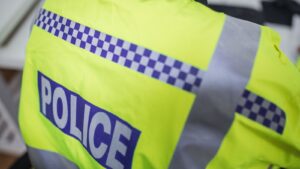 Probe into police response to attack linked to Huntingdon train stabbings. El título no debe